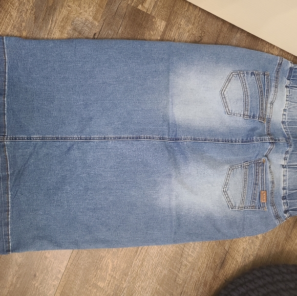Nuggles denim skirt - Picture 4 of 6